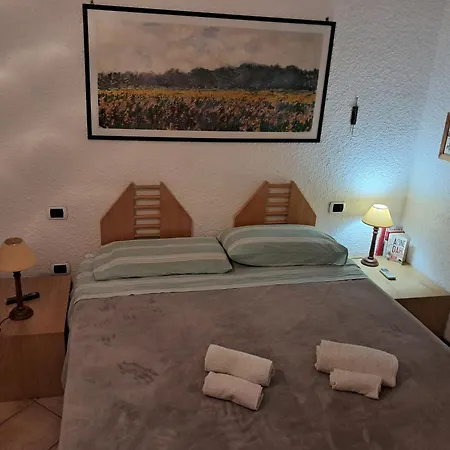 Rogio Villa Geremèas